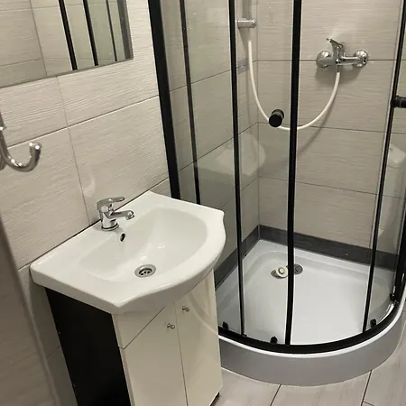 Aviendo Center 호스텔